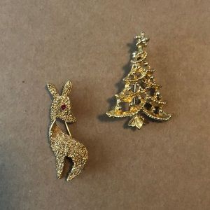 Christmas pins Reindeer and Christmas Tree Brooch